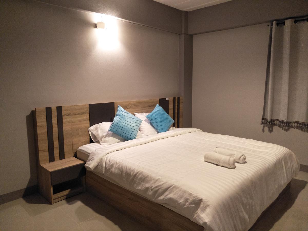 אובון רטצ'תאני Rinrada Place Hotel מראה חיצוני תמונה
