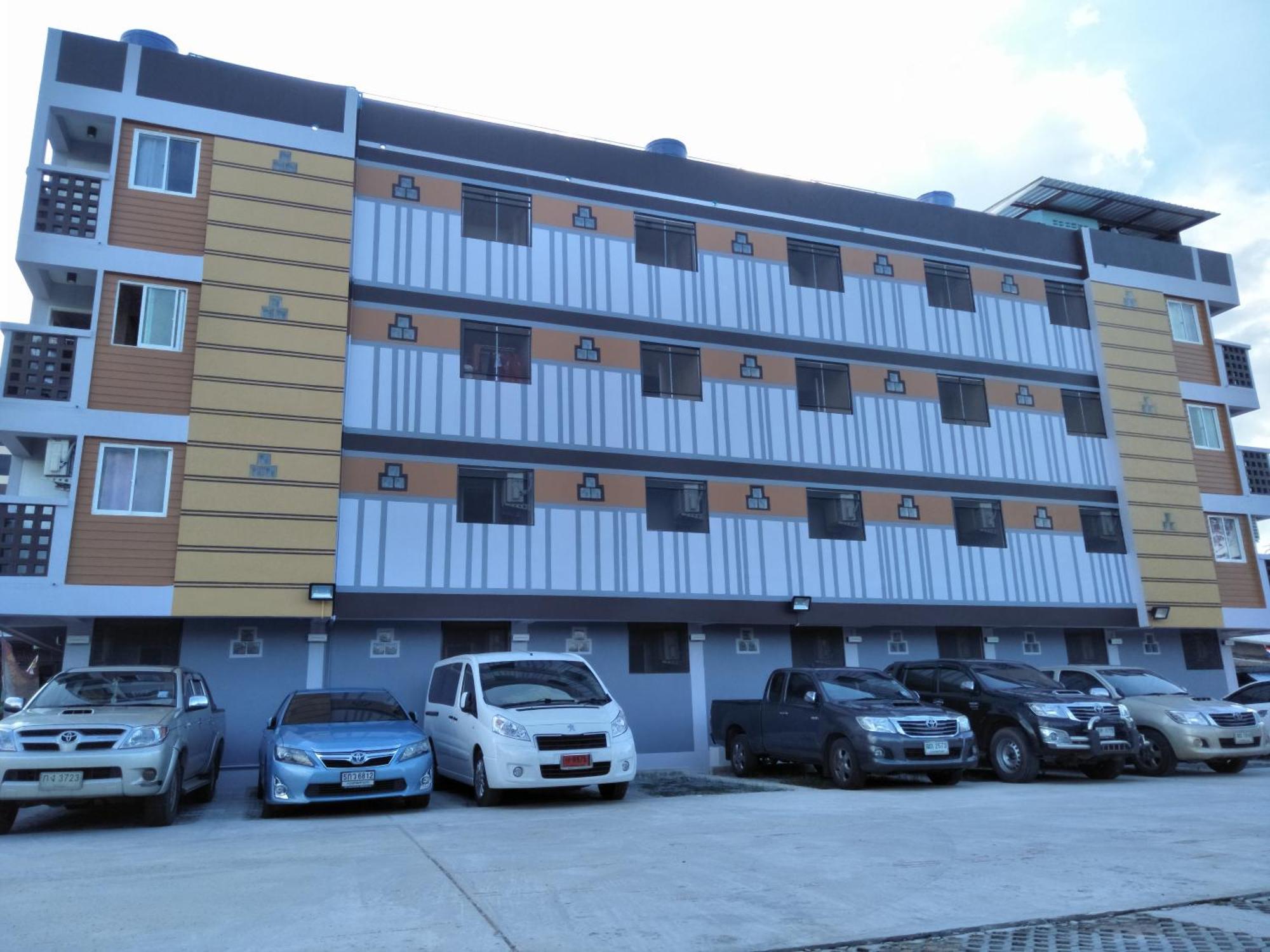 אובון רטצ'תאני Rinrada Place Hotel מראה חיצוני תמונה