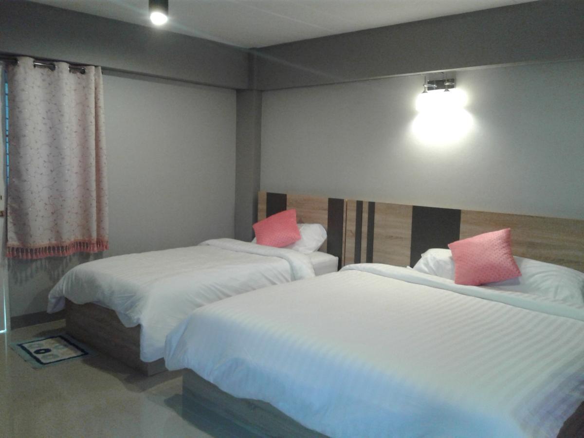 אובון רטצ'תאני Rinrada Place Hotel מראה חיצוני תמונה