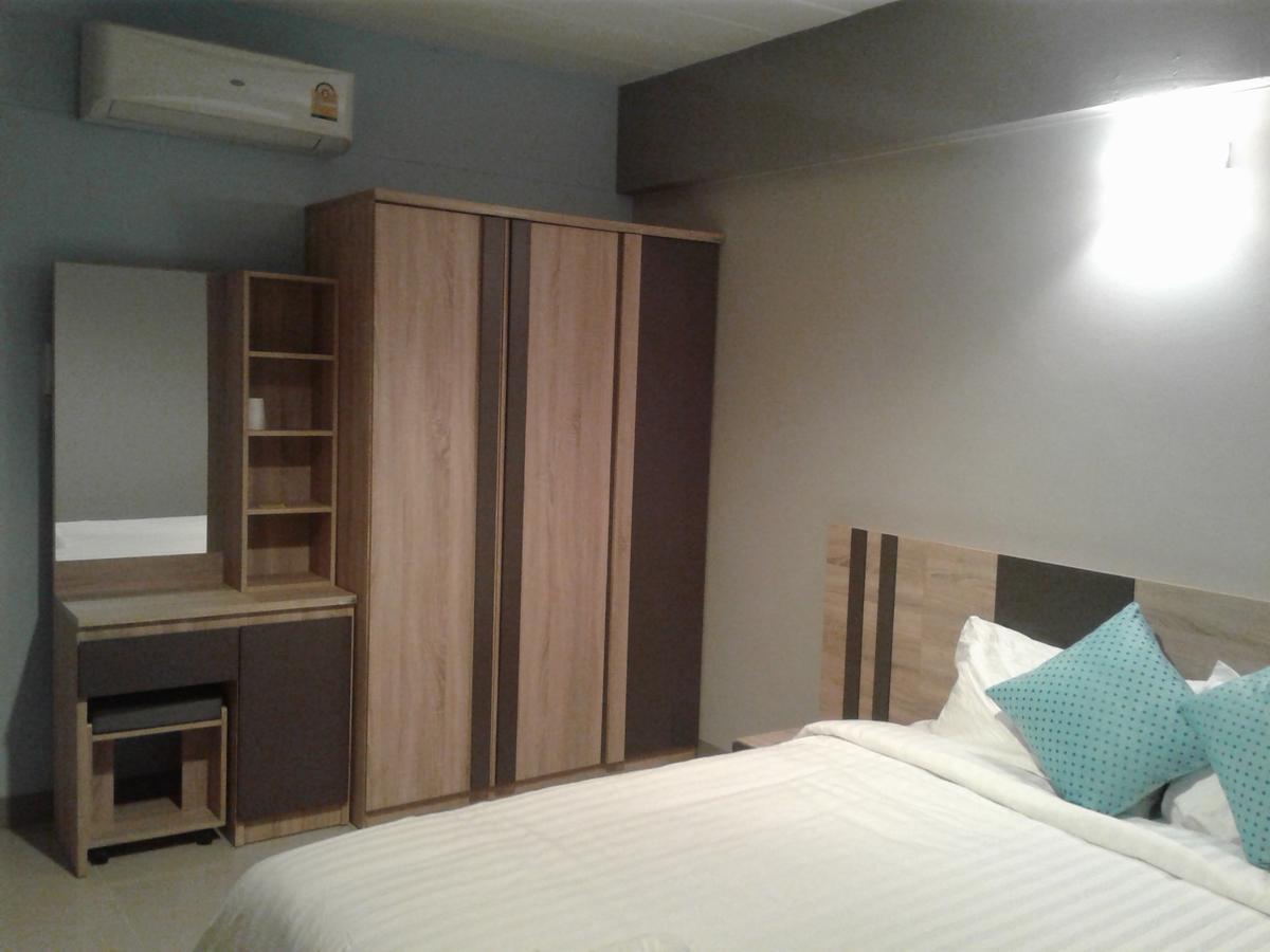 אובון רטצ'תאני Rinrada Place Hotel מראה חיצוני תמונה