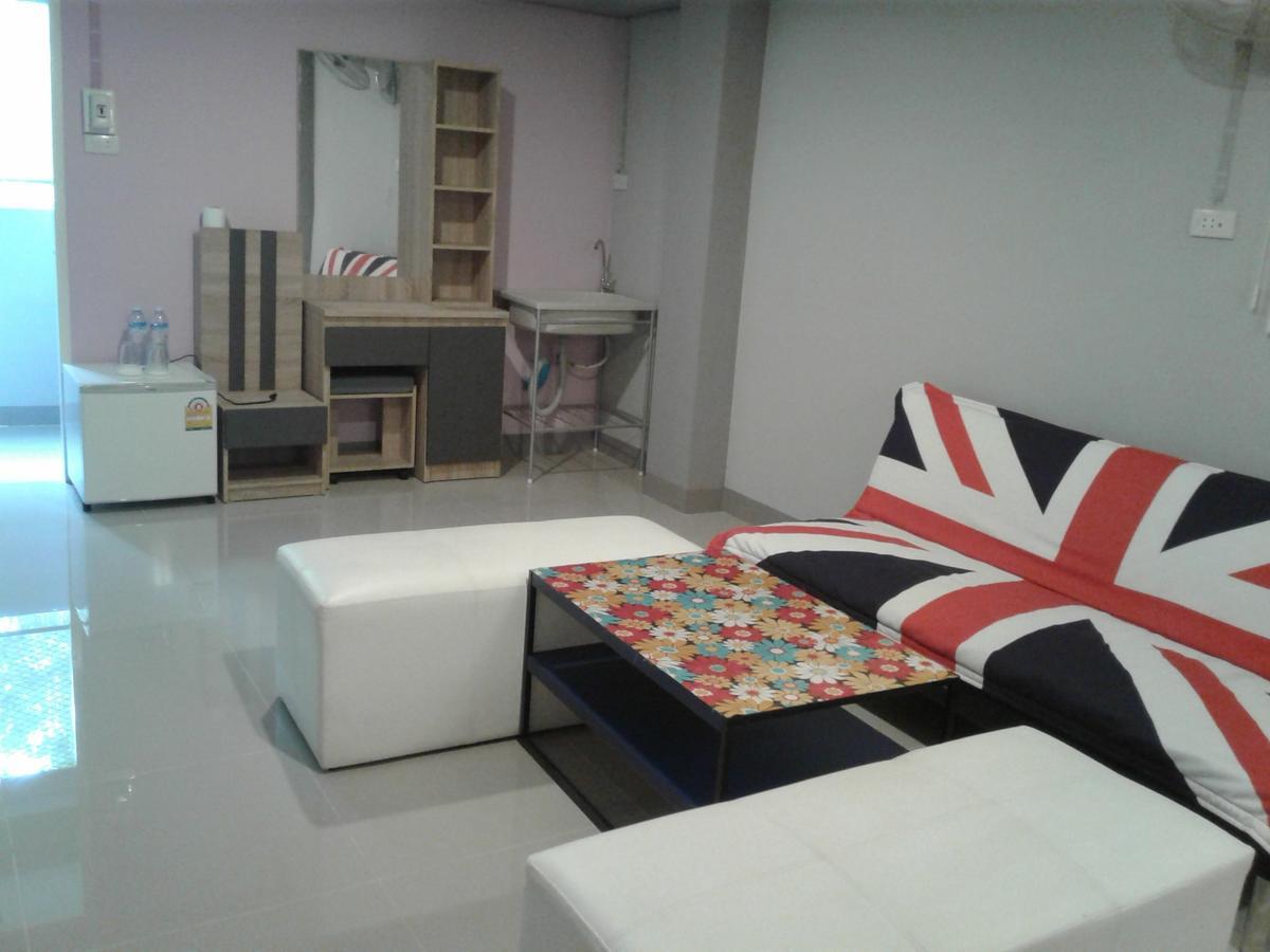 אובון רטצ'תאני Rinrada Place Hotel מראה חיצוני תמונה