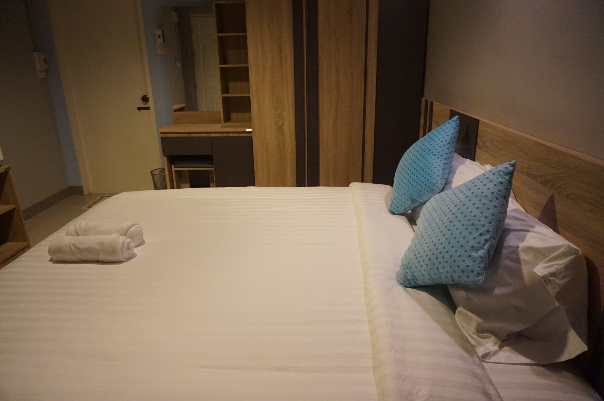 אובון רטצ'תאני Rinrada Place Hotel מראה חיצוני תמונה