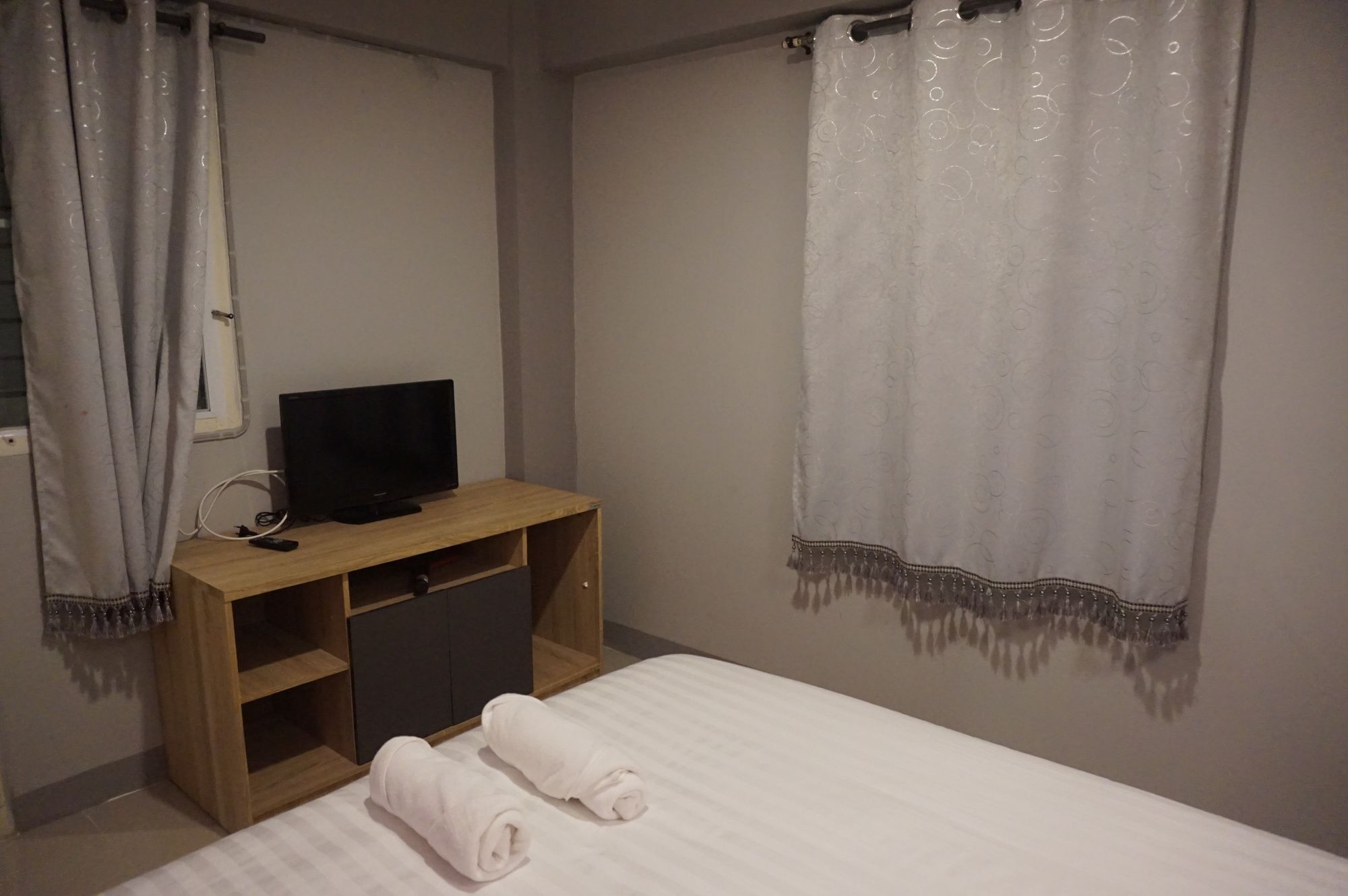 אובון רטצ'תאני Rinrada Place Hotel מראה חיצוני תמונה