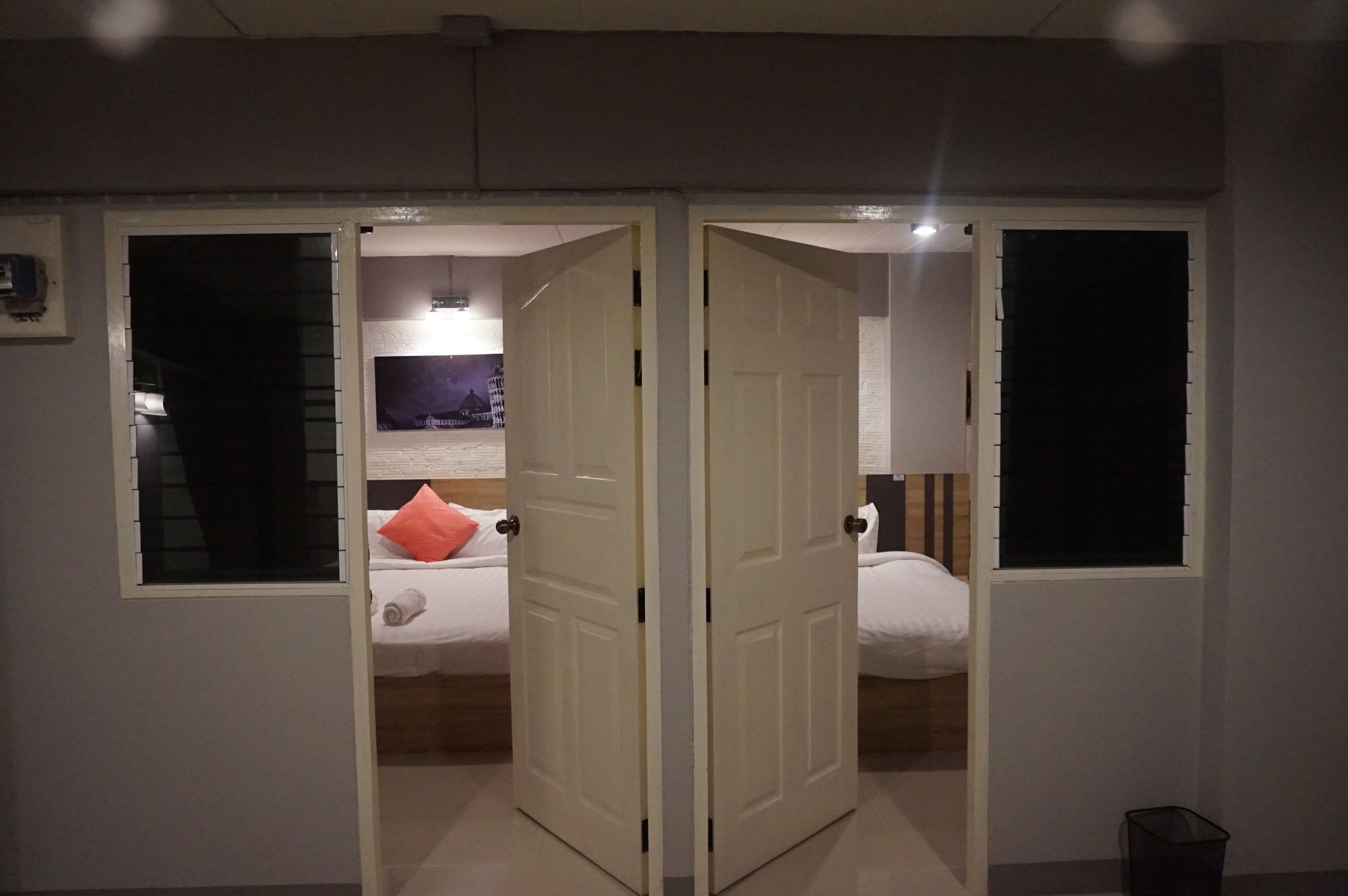 אובון רטצ'תאני Rinrada Place Hotel מראה חיצוני תמונה