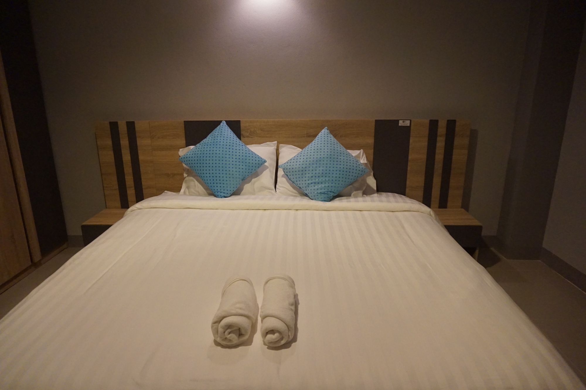 אובון רטצ'תאני Rinrada Place Hotel מראה חיצוני תמונה
